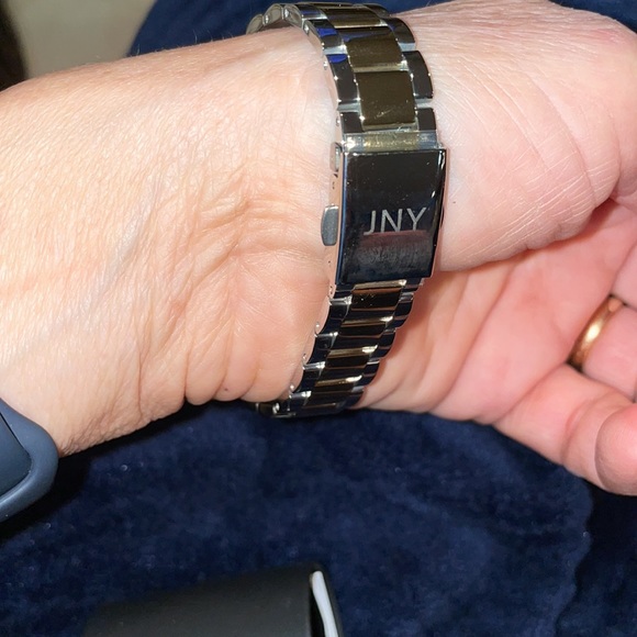 Jones New York genuine diamond gold women watch - Picture 6 of 7